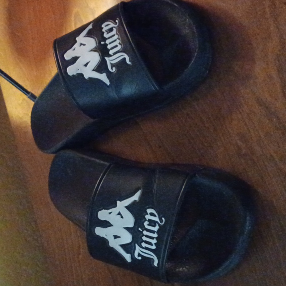 Sandal slides size 6.5